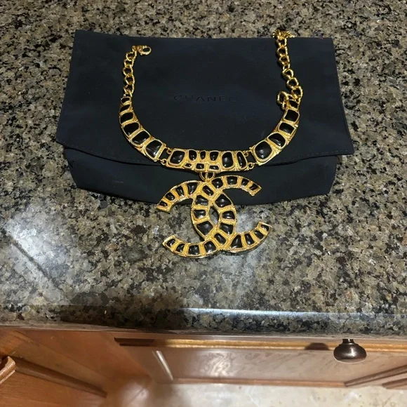 CHANEL “Along The Nile” Statement Necklace - Picture 7 of 8
